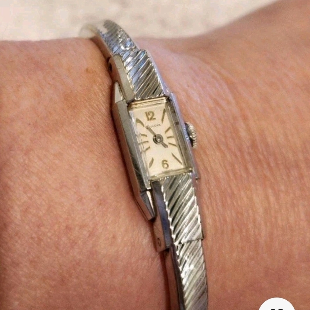 Bulova Silver Women's Watch with Textured Band, Works Sometimes?